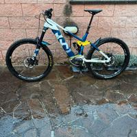 Husqvarna HC8 taglia M del 2021