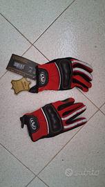 Guanti moto