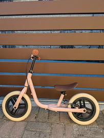Bicicletta senza pedali 
