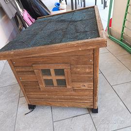 casetta in legno per gatto