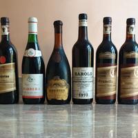 Bottiglie di Vino Vintage da Collezione