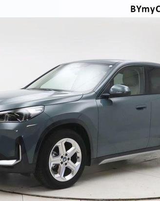 BMW iX1 edrive 20 X-Line