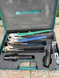 Kit pinze manuali Geberit Mepla per pressatura