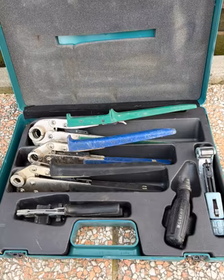 Kit pinze manuali Geberit Mepla per pressatura
