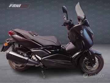 YAMAHA X-MAX 300 Tech Max