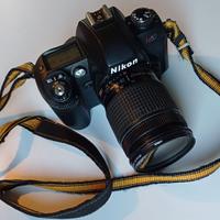 NIKON F80 reflex