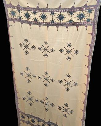 Scialle Kutchi shawl Chomuk Buta shawl mirror work