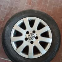 Gome con cerchi Volkswagen.