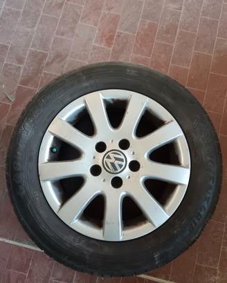 Gome con cerchi Volkswagen.
