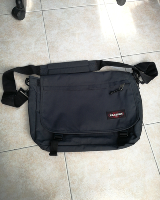 Borsa tracolla Eastpak blu porta pc