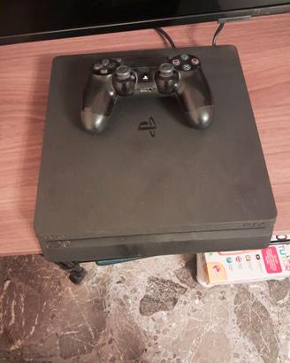 Playstation 4 + controller playstation 4 usata