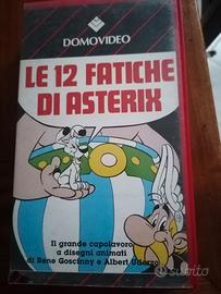 VHS "Le 12 fatiche di Asterix CD Monster Aliens
