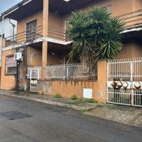 Villa indipendente con Cortile, Terrazza e p.Auto