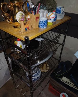 Carrello portaoggetti/ mangiare 