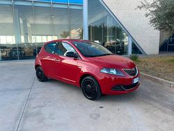 Lancia Ypsilon 1.0 Hybrid Ecochic