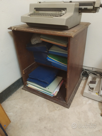 Mobiluccio legno vintage da restaurare