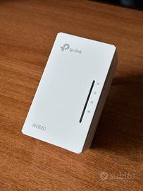 TP-Link TL-WPA4220 AV600 Powerline Wi-Fi Extender