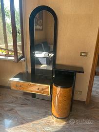 Toeletta vintage con specchio