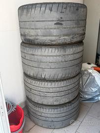 4 Pneumatici Michelin Pilot Sport Cup 2