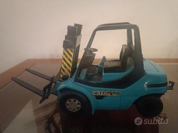 Carrello elev. "Crane 5635" in scala 1/18. No Box