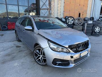 Ricambi Peugeot 308 SW GT Line 1.5 HDi 130cv del 2