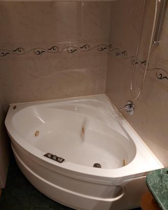vasca idromassaggio