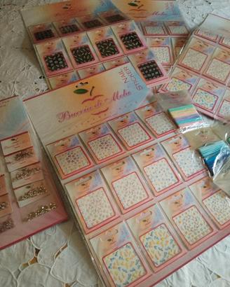 nail stikers+ elastici capelli ,linea buccia di me