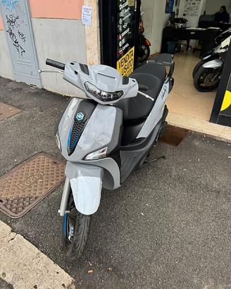 Piaggio Liberty 50 NUOVO euro 5 - PERMUTE