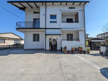 4 LOCALI A GATTATICO