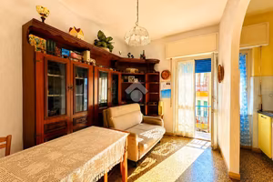 3 LOCALI A SAVONA