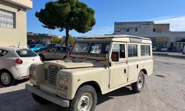 Land Rover Defender 110 diesel Hard-top