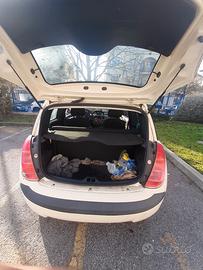  lancia ypsilon scout