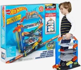 Hot Wheels Stunt / Garage acrobatico multipiano