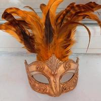 maschera veneziana in cartapesta 