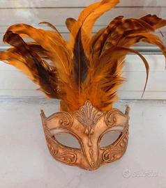 maschera veneziana in cartapesta 