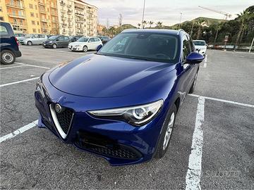 Stelvio 2021 2.2 t Business Q4 190cv auto