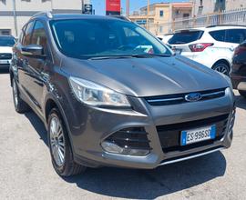 Ford Kuga 2.0 TDCI 140 CV 4WD Powershift Titanium
