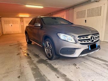 Mercedes Benz GLA 200 d premium X156