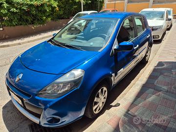 RENAULT Clio 3ª serie - 2012