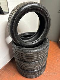 Gomme Bridgestone 215/50 R18