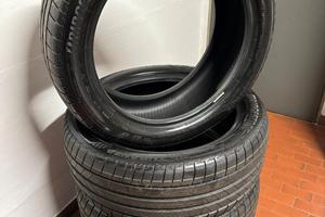 Gomme Bridgestone 215/50 R18
