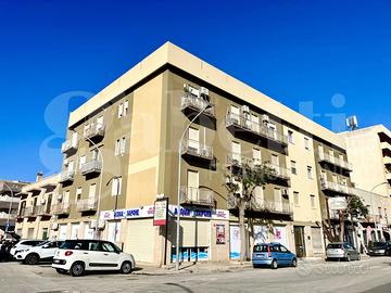 Appartamento con terrazzo in Via Virgilio