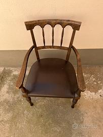 Coppia di due poltrone in legno anni 70