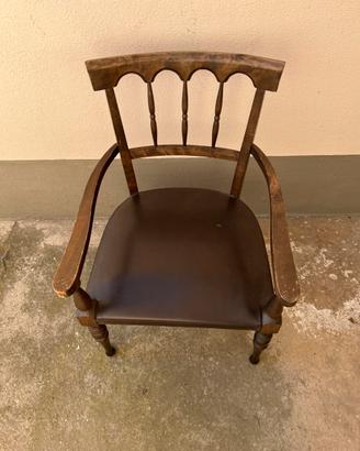 Coppia di due poltrone in legno anni 70