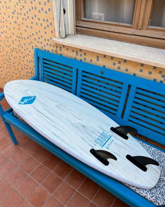 Tavola da surf softech sobre 5’0