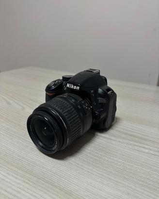 Nikon D3100 + Obiettivo Af-S Dx 18-55