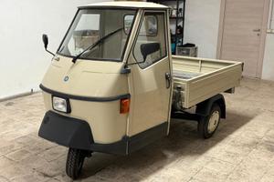 APE CAR PIAGGIO -COMPLETA DI OMBRELLONE 3X3 