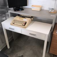 scrivania piano estraibile 