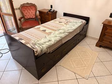 Scrivania + letto + comodino + libreria