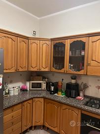 Cucina usata in legno